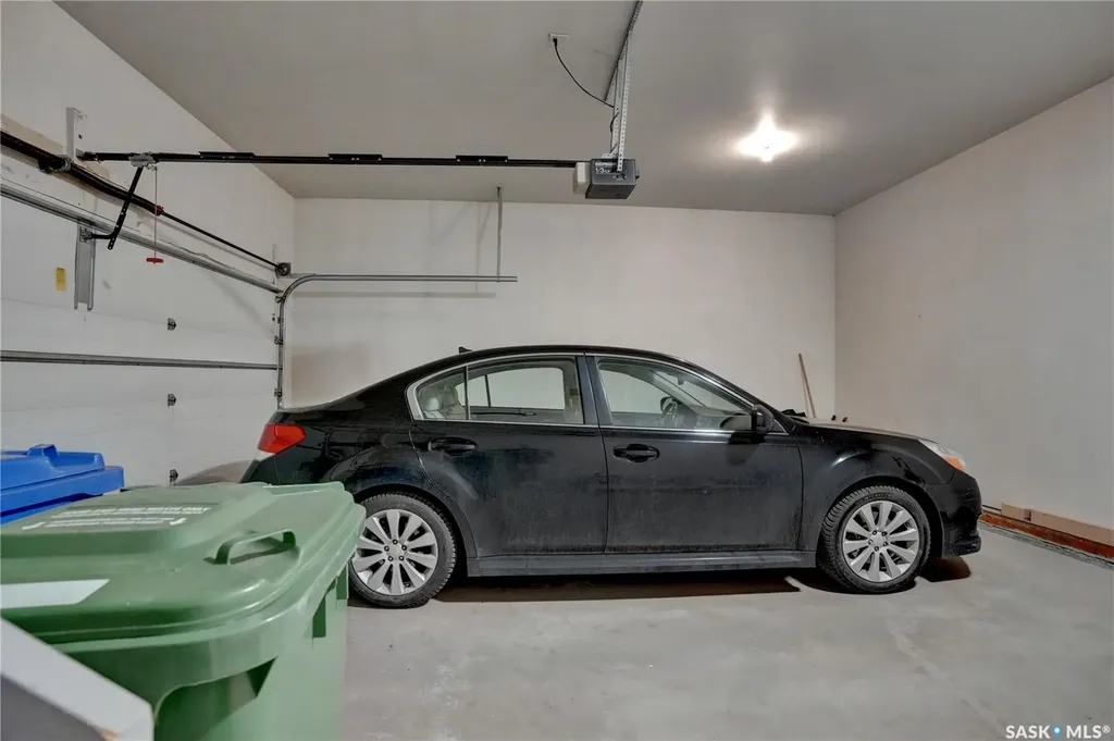 3328 Lakeshore Court Regina SK S4S 7H8