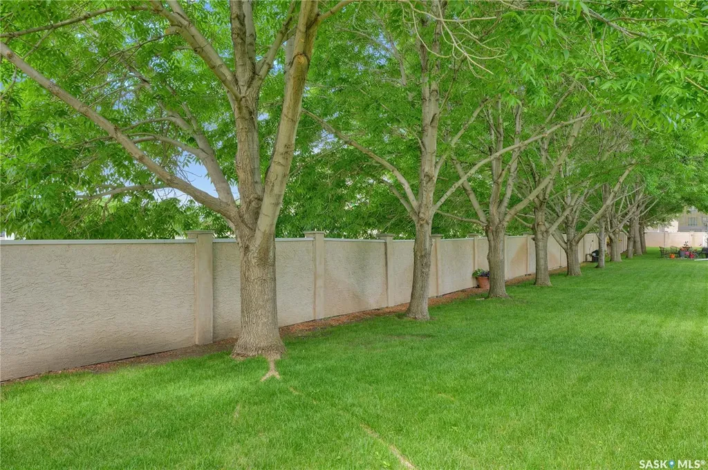 3328 Lakeshore Court Regina SK S4S 7H8