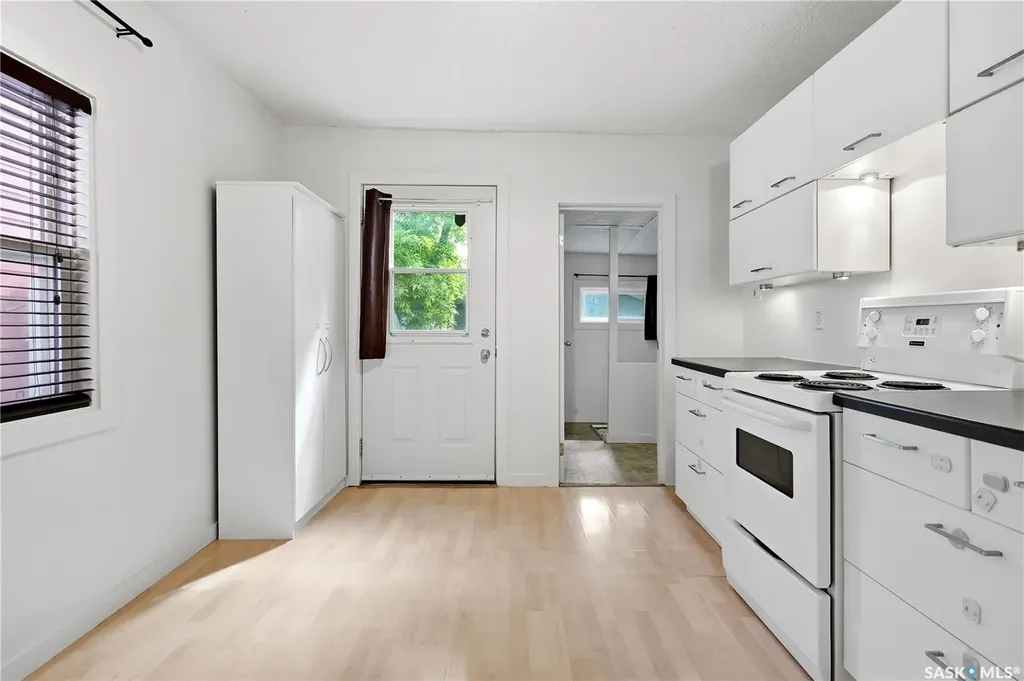 2509 Mcdonald Street Regina SK S4N 2Z6