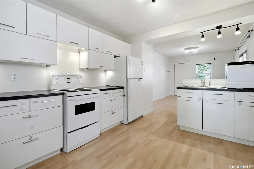 2509 Mcdonald Street Regina SK S4N 2Z6