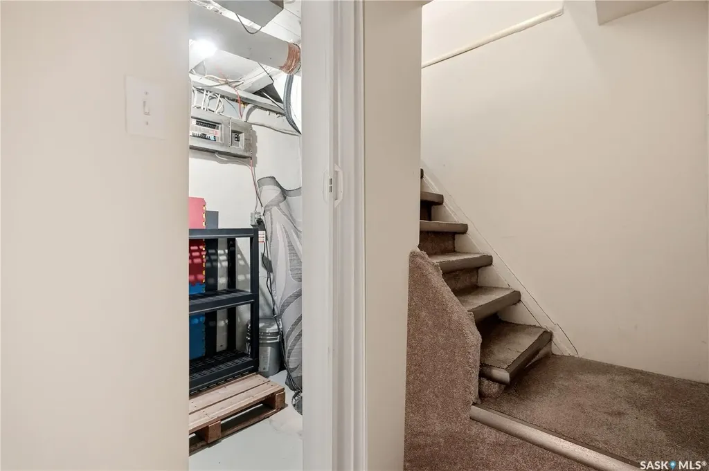 2509 Mcdonald Street Regina SK S4N 2Z6