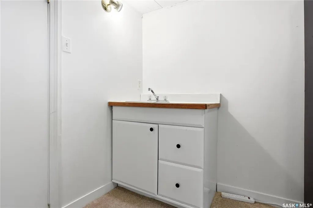 2509 Mcdonald Street Regina SK S4N 2Z6