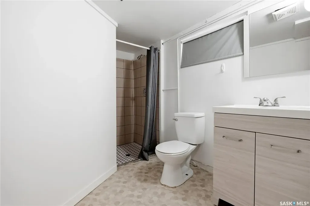 2509 Mcdonald Street Regina SK S4N 2Z6