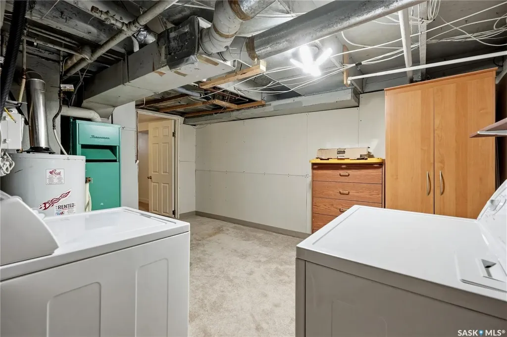 2509 Mcdonald Street Regina SK S4N 2Z6