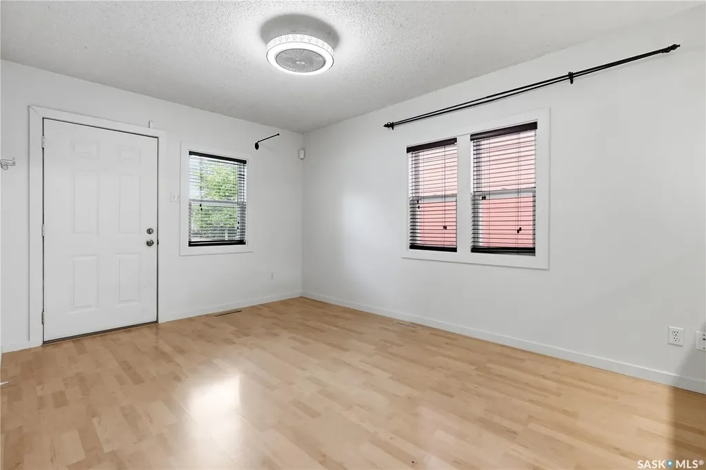 2509 Mcdonald Street Regina SK S4N 2Z6