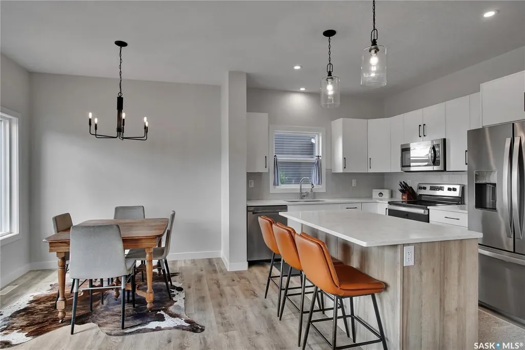 1312 Parr Hill Drive Martensville SK S0K 2T1