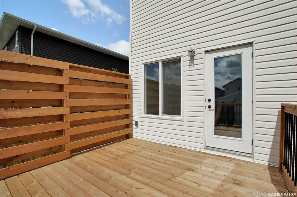 1312 Parr Hill Drive Martensville SK S0K 2T1