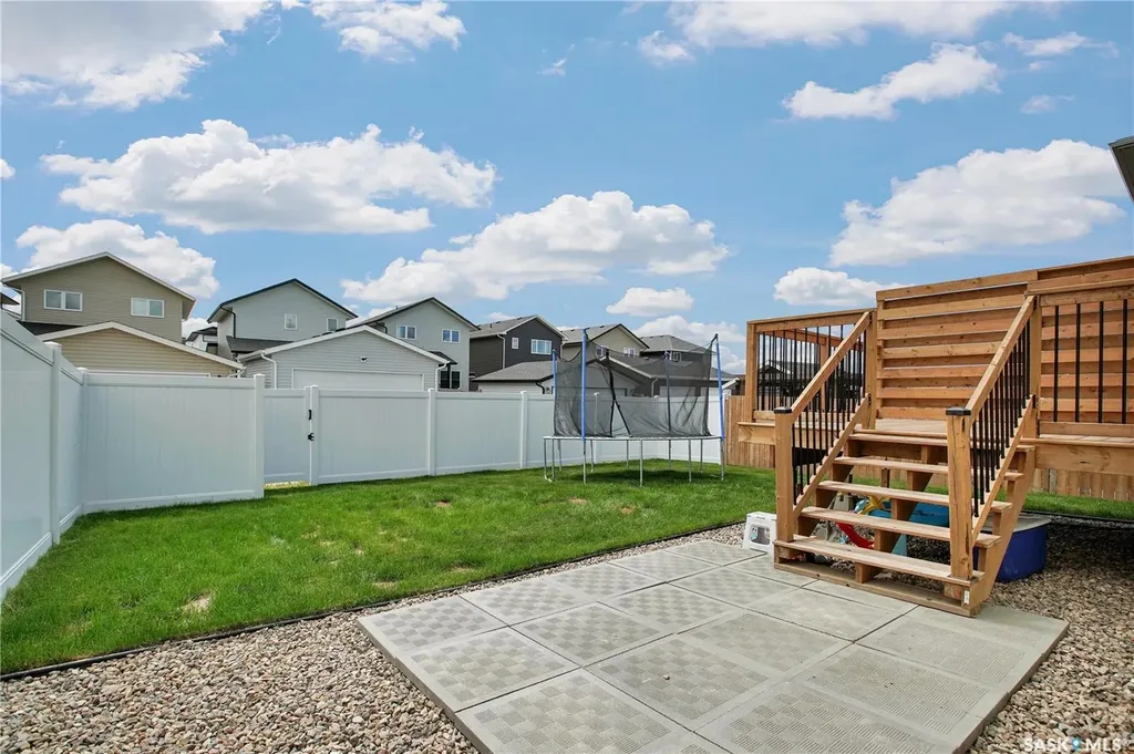 1312 Parr Hill Drive Martensville SK S0K 2T1
