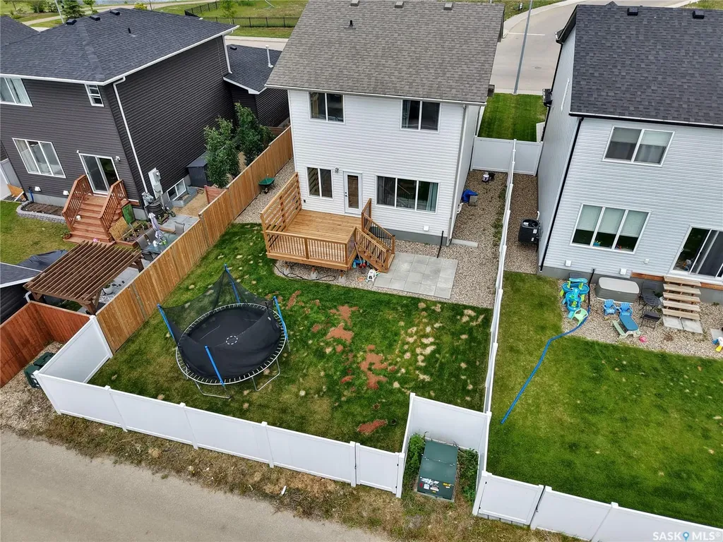 1312 Parr Hill Drive Martensville SK S0K 2T1