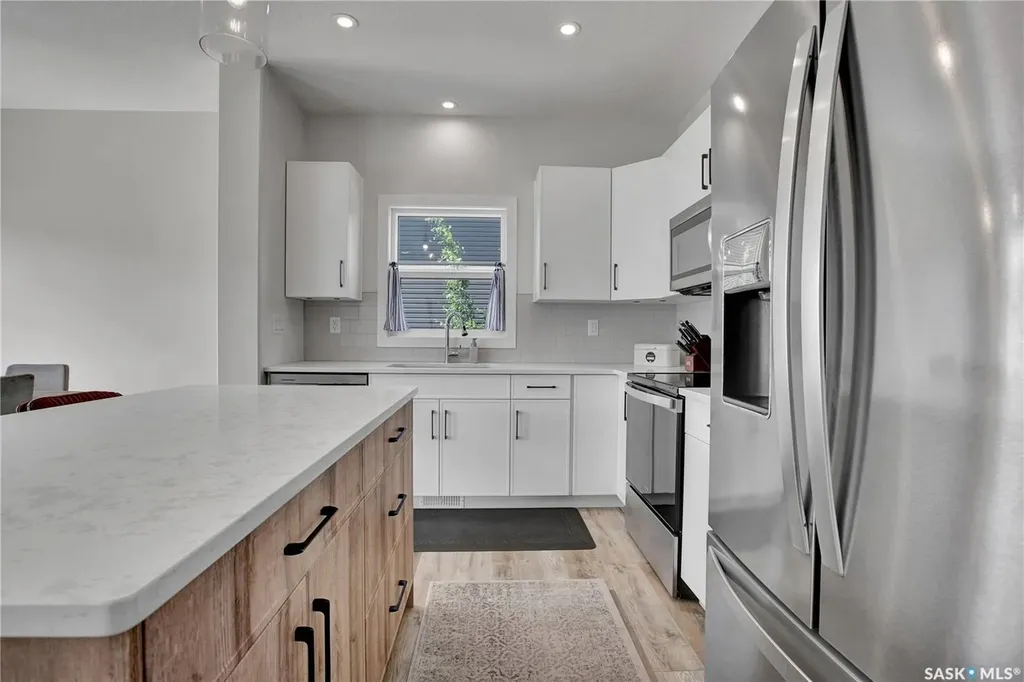 1312 Parr Hill Drive Martensville SK S0K 2T1