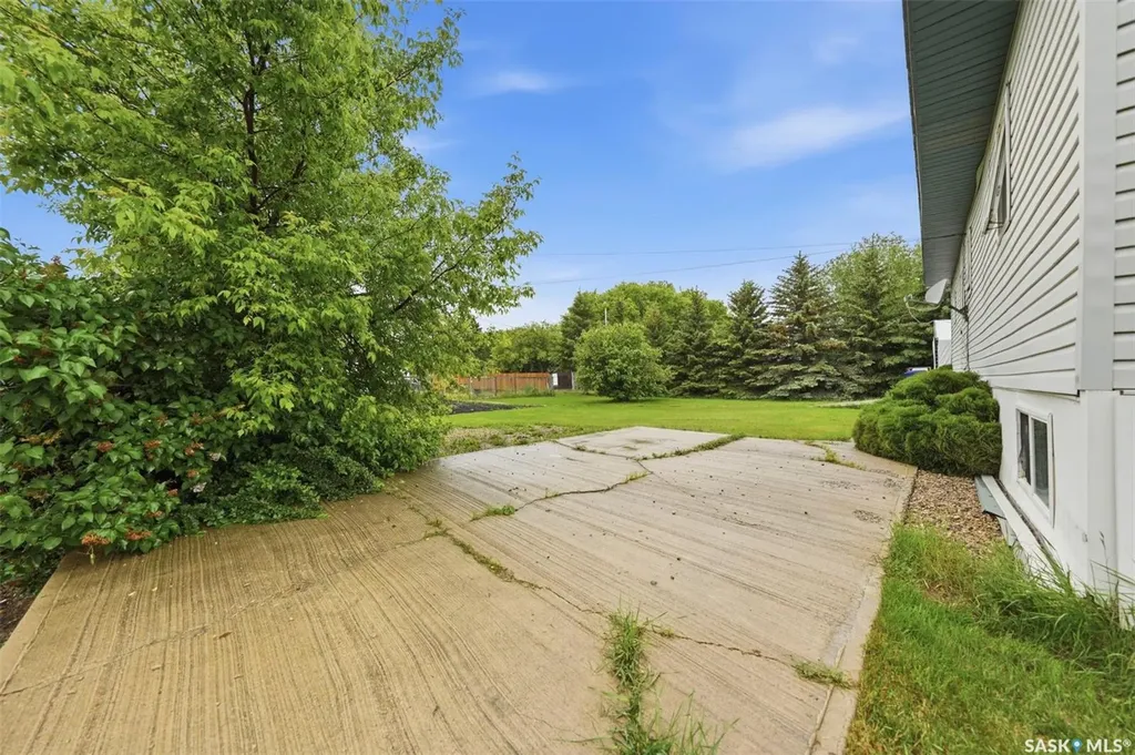 813 Hoffman Avenue Bruno SK S0K 0S0