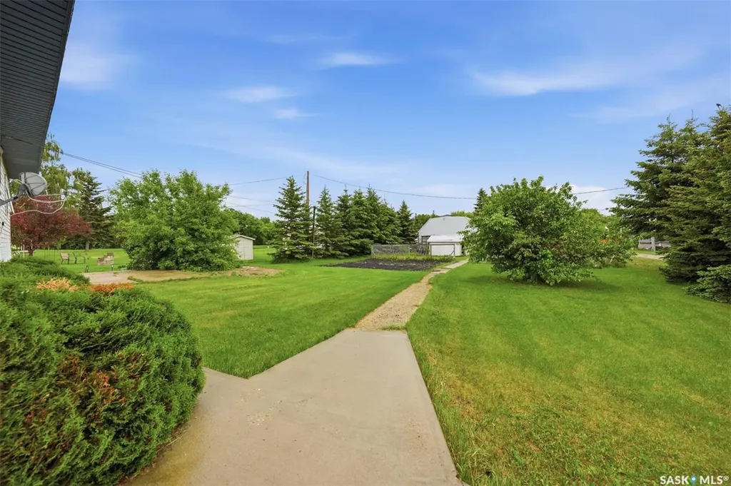 813 Hoffman Avenue Bruno SK S0K 0S0