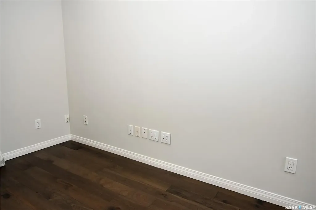 2315 St George Avenue Saskatoon SK S7M 0K9