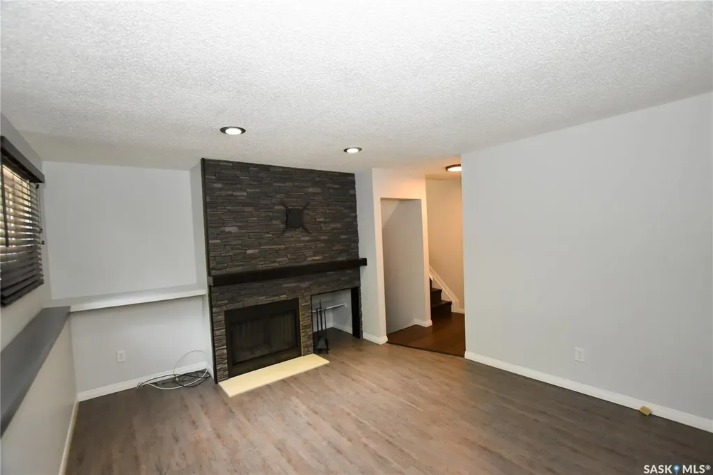 2315 St George Avenue Saskatoon SK S7M 0K9