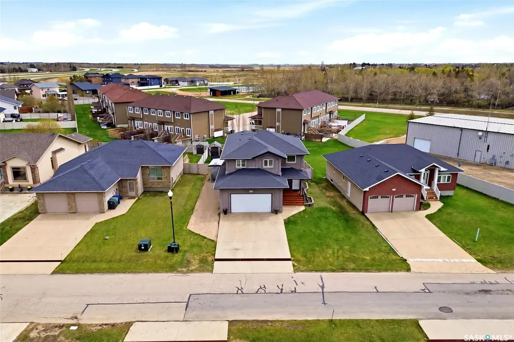 9 Mckenzie Pointe White City SK S4L 0B2