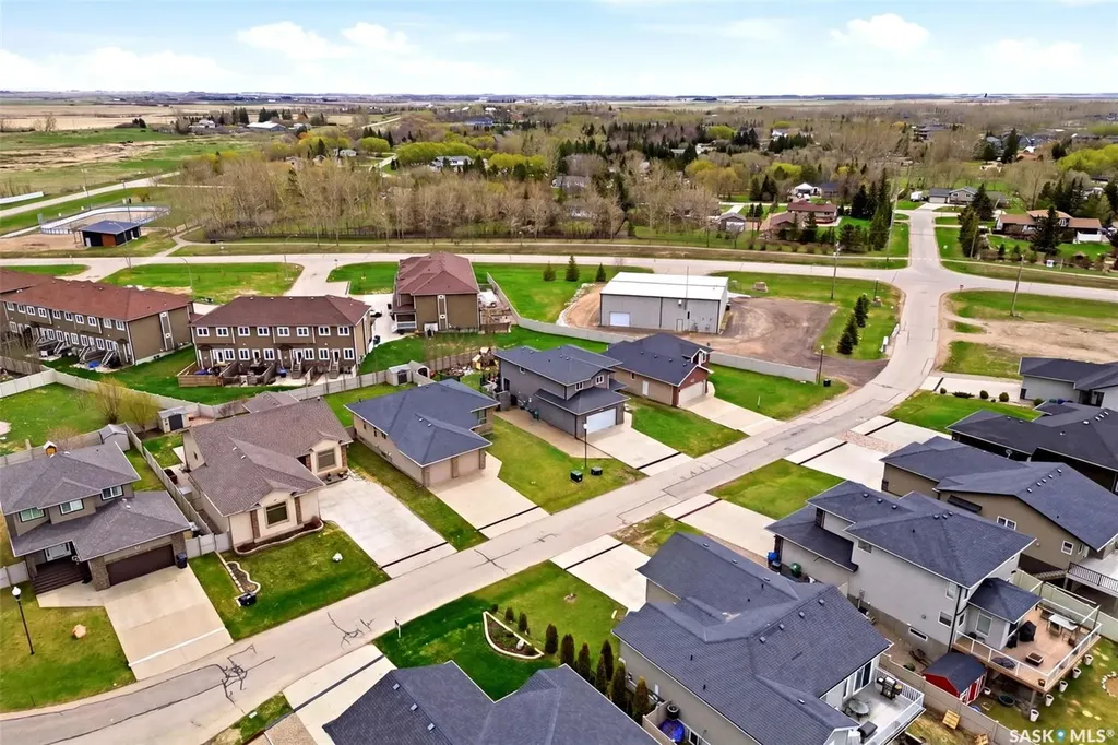 9 Mckenzie Pointe White City SK S4L 0B2