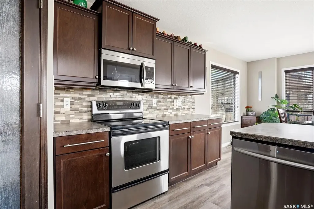 9 Mckenzie Pointe White City SK S4L 0B2