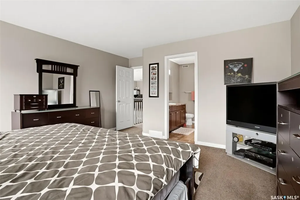 9 Mckenzie Pointe White City SK S4L 0B2
