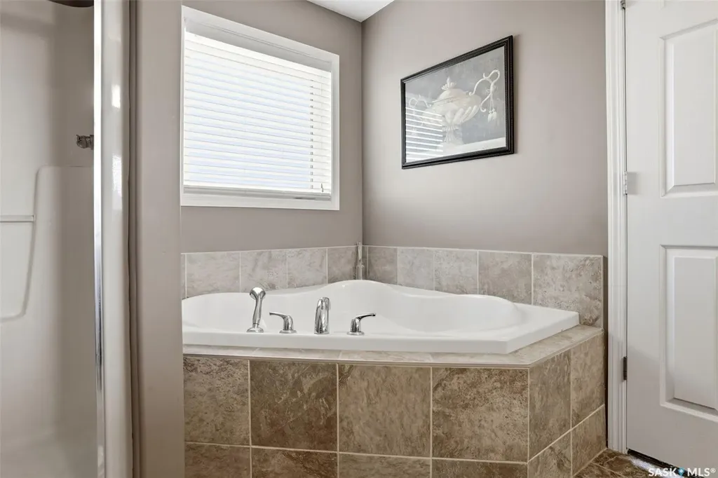 9 Mckenzie Pointe White City SK S4L 0B2