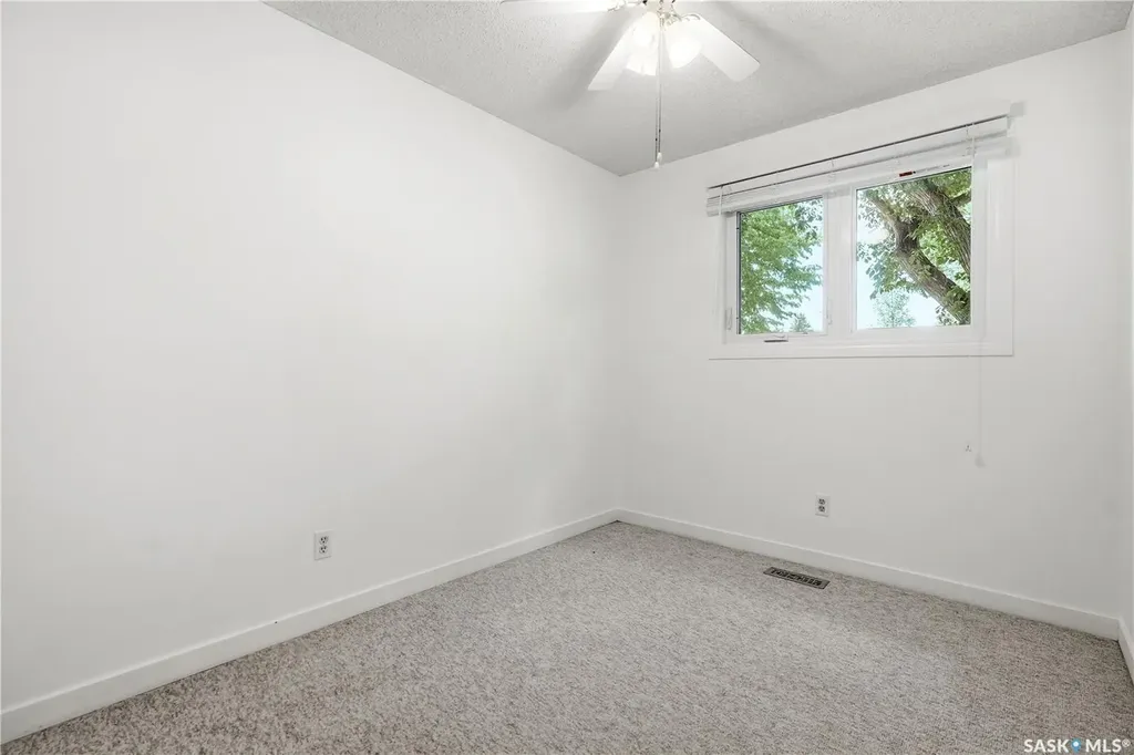 35 Blackman Place Regina SK S4X 1S3