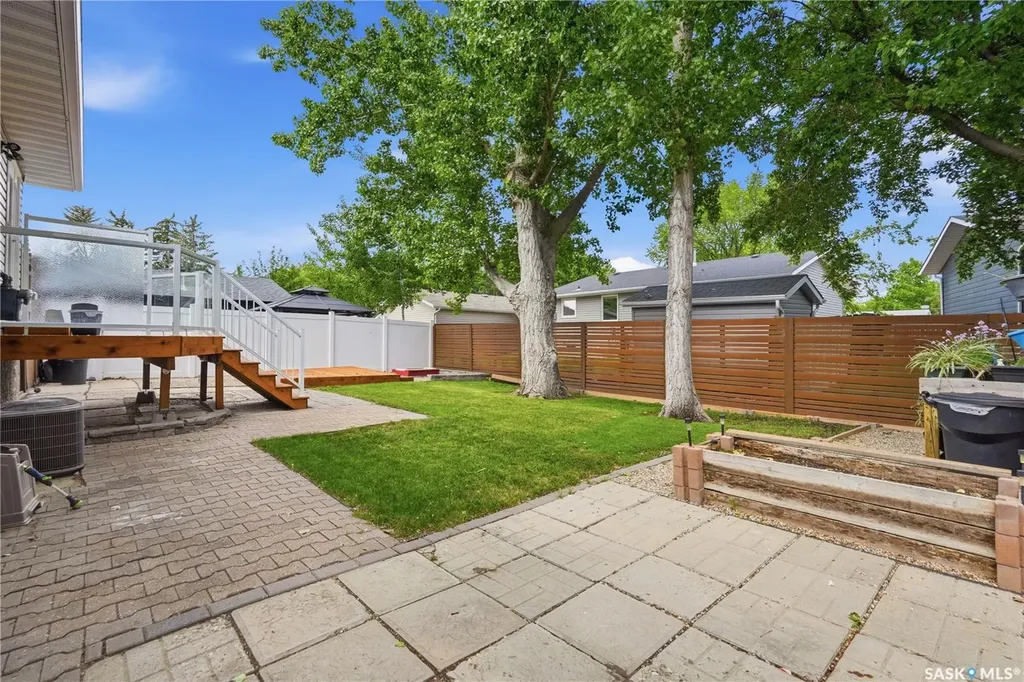 35 Blackman Place Regina SK S4X 1S3