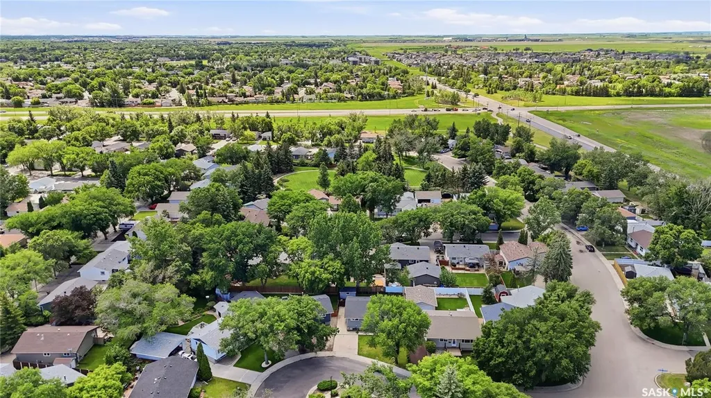 35 Blackman Place Regina SK S4X 1S3