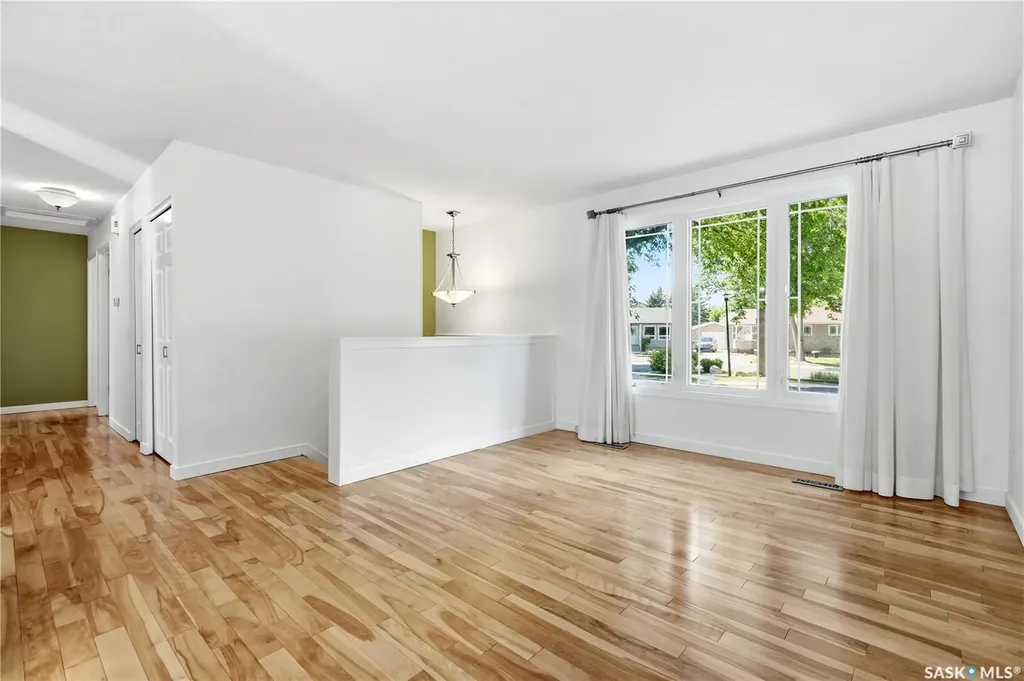 35 Blackman Place Regina SK S4X 1S3