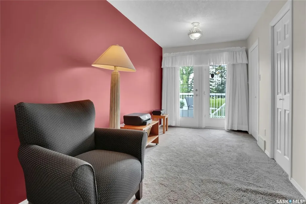 15 Marigold Crescent Moose Jaw SK S6J 1L2