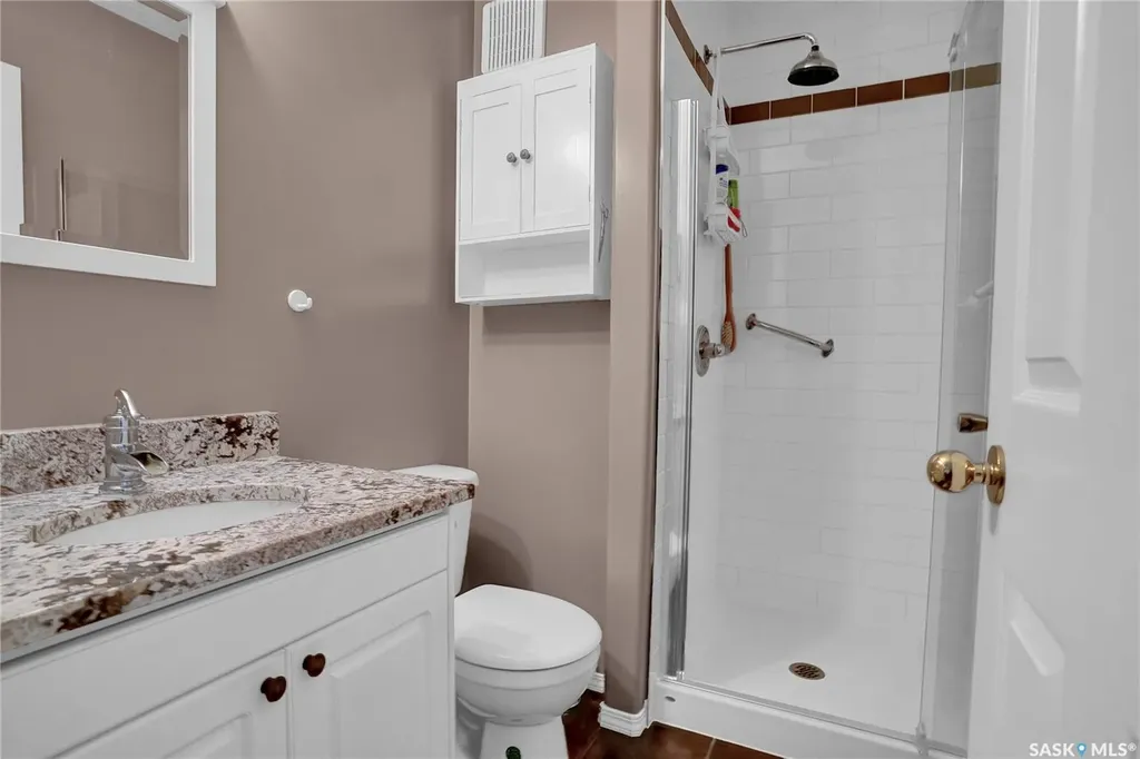 15 Marigold Crescent Moose Jaw SK S6J 1L2