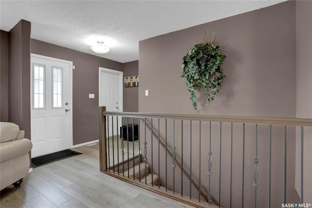 15 Marigold Crescent Moose Jaw SK S6J 1L2