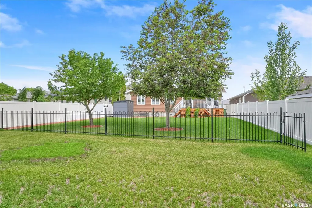 15 Marigold Crescent Moose Jaw SK S6J 1L2