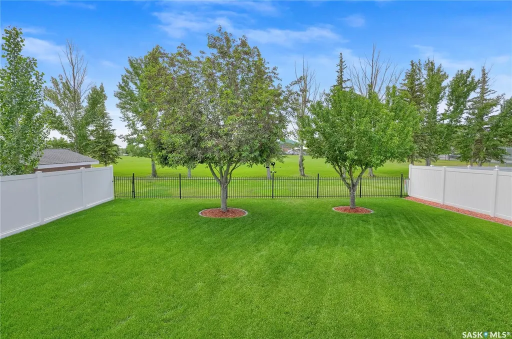 15 Marigold Crescent Moose Jaw SK S6J 1L2