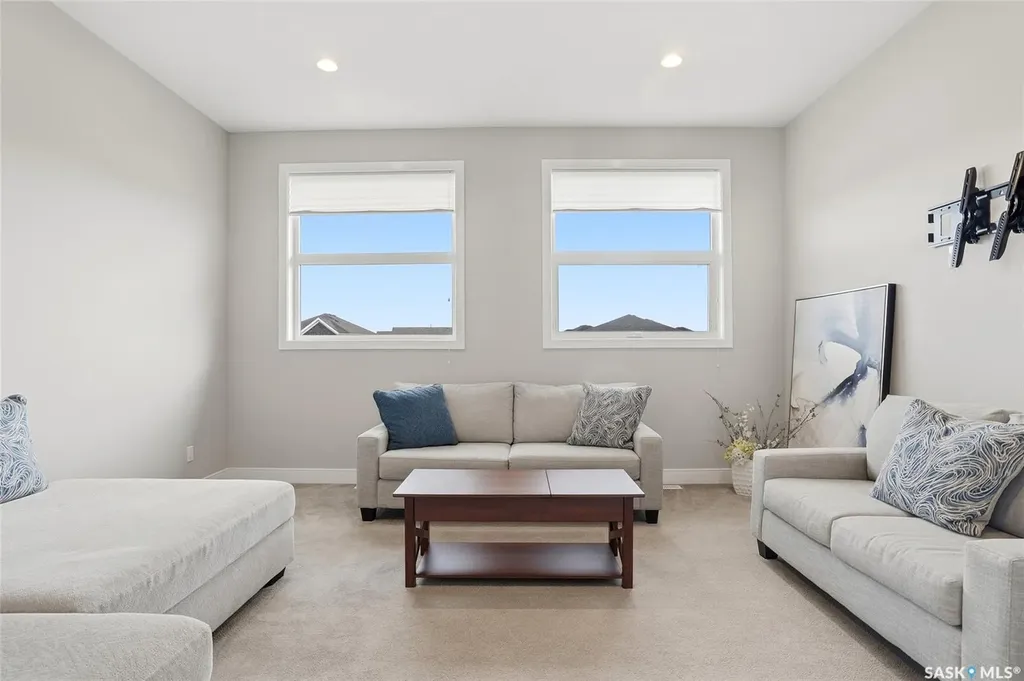606 Pichler Crescent Saskatoon SK S7V 0G2