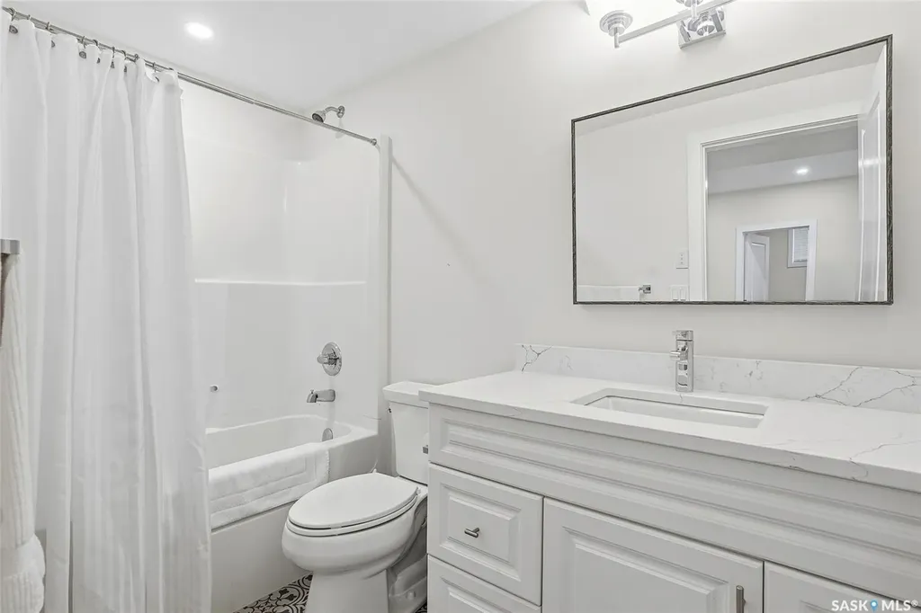 606 Pichler Crescent Saskatoon SK S7V 0G2