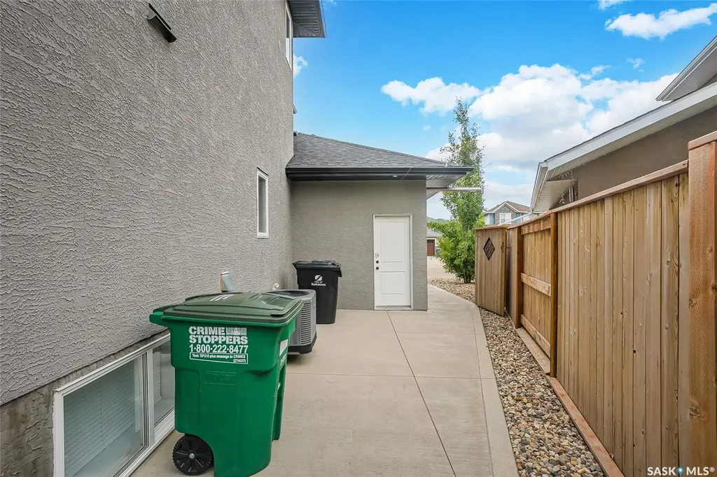 606 Pichler Crescent Saskatoon SK S7V 0G2