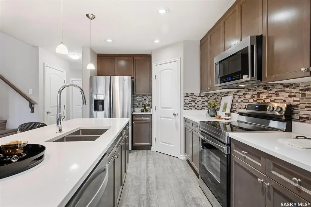334 Dickson Crescent Saskatoon SK S7T 0T8