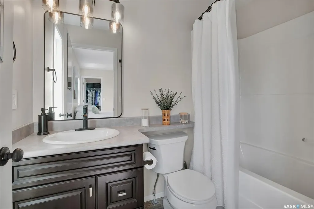 150 Langlois Way Saskatoon SK S7T 0L4