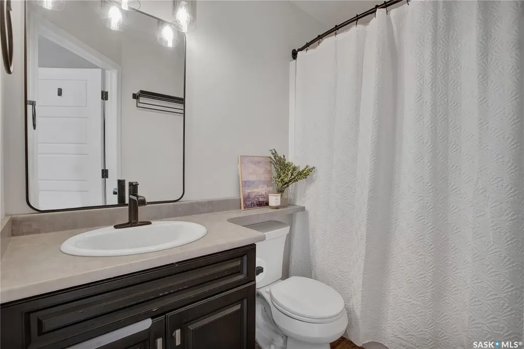 150 Langlois Way Saskatoon SK S7T 0L4