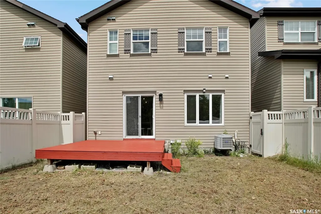 150 Langlois Way Saskatoon SK S7T 0L4