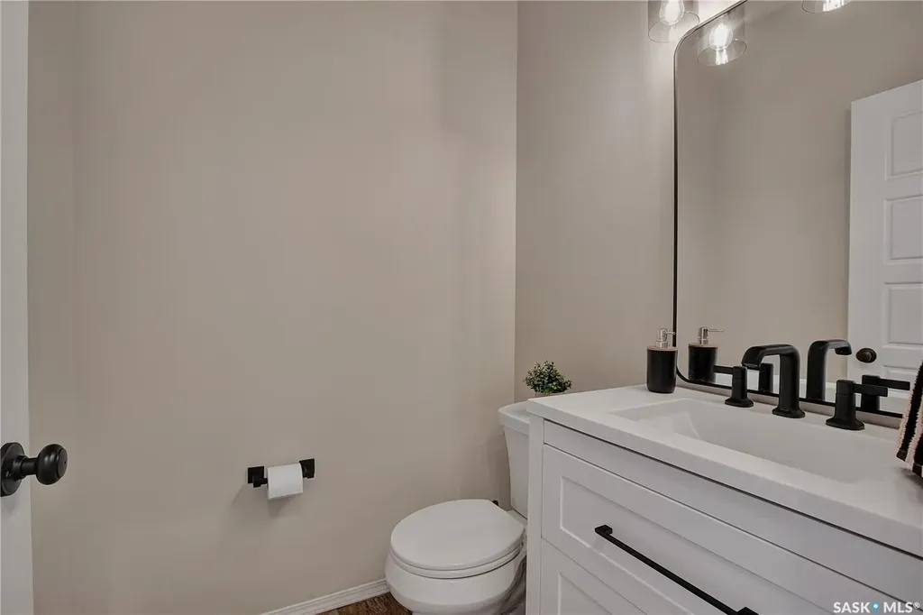 150 Langlois Way Saskatoon SK S7T 0L4