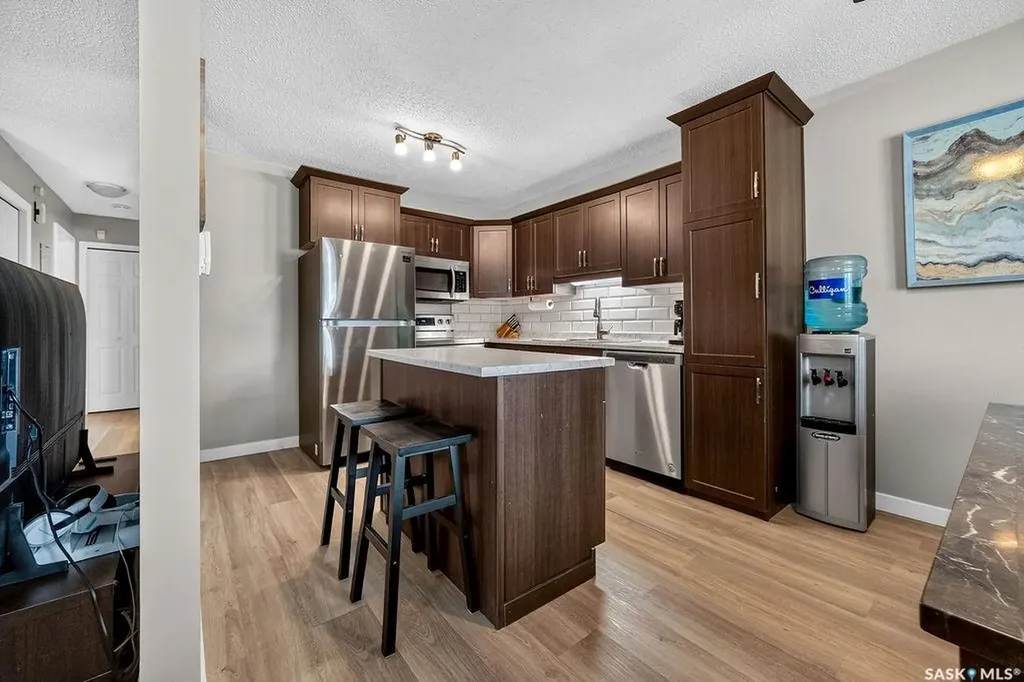 890 Samuels Crescent N Regina SK S4X 2L5