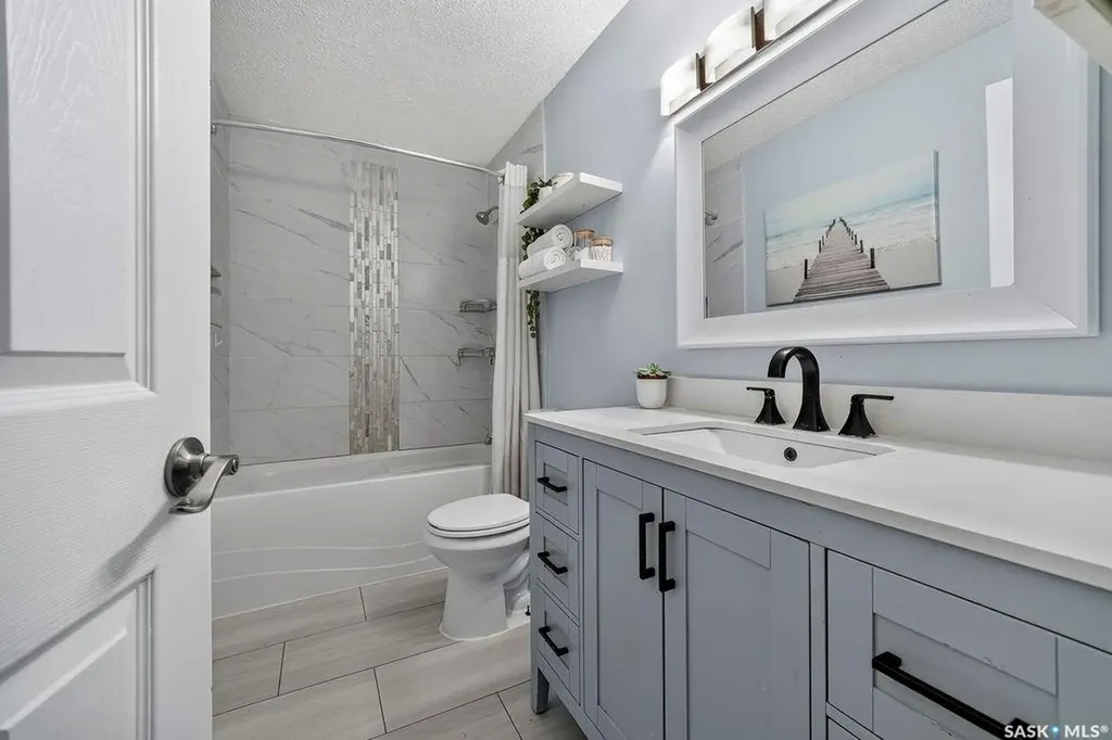 890 Samuels Crescent N Regina SK S4X 2L5