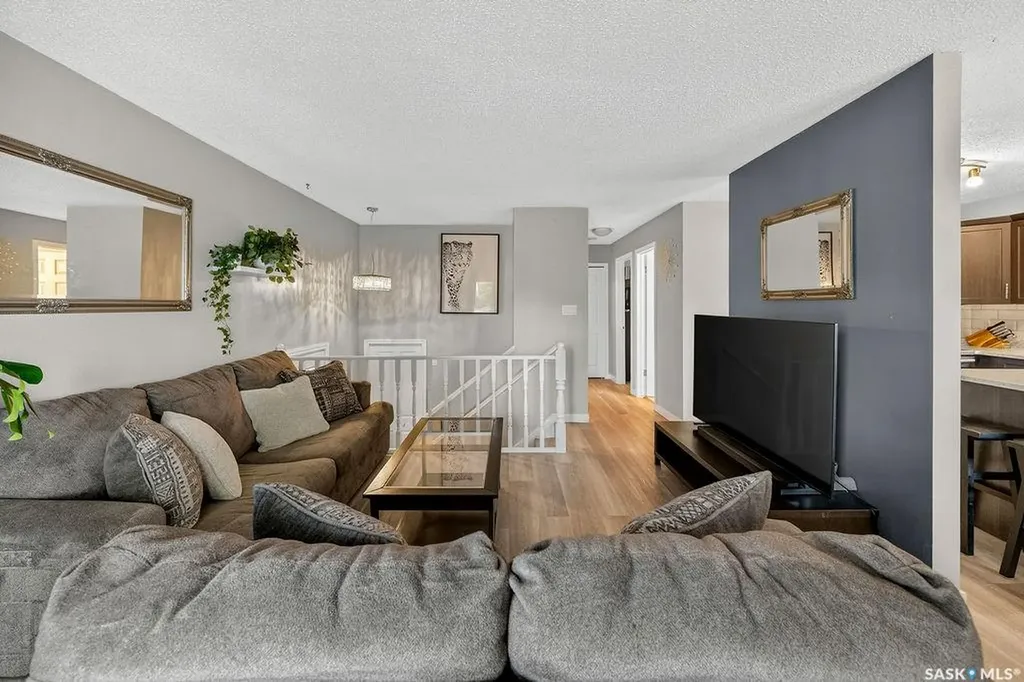 890 Samuels Crescent N Regina SK S4X 2L5