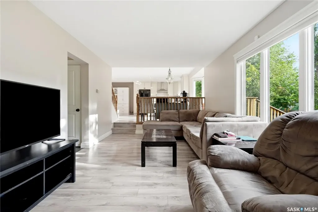1122 Bayda Crescent Regina SK S4N 6Y6