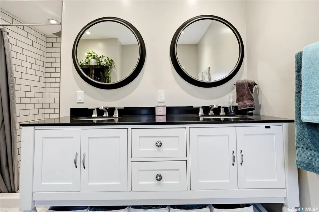 1122 Bayda Crescent Regina SK S4N 6Y6