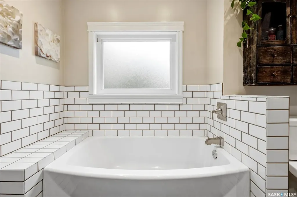 1122 Bayda Crescent Regina SK S4N 6Y6