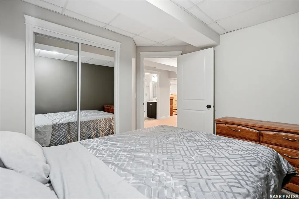 1122 Bayda Crescent Regina SK S4N 6Y6