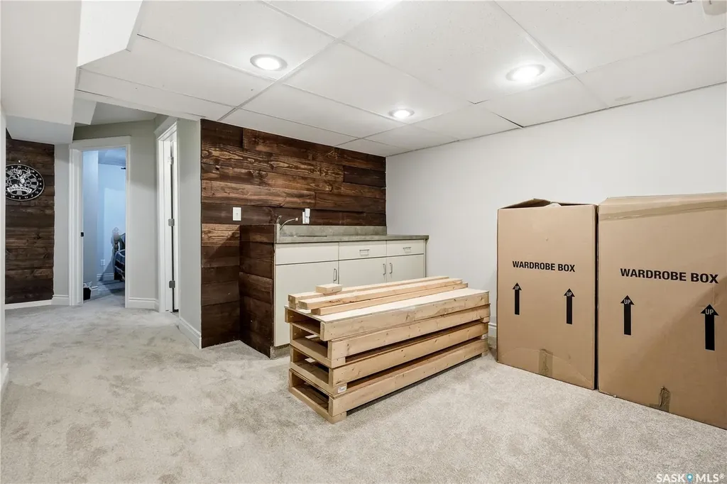 1122 Bayda Crescent Regina SK S4N 6Y6