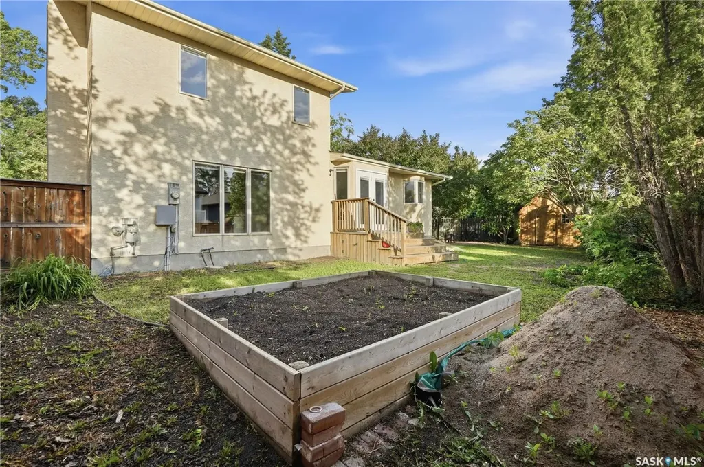 1122 Bayda Crescent Regina SK S4N 6Y6