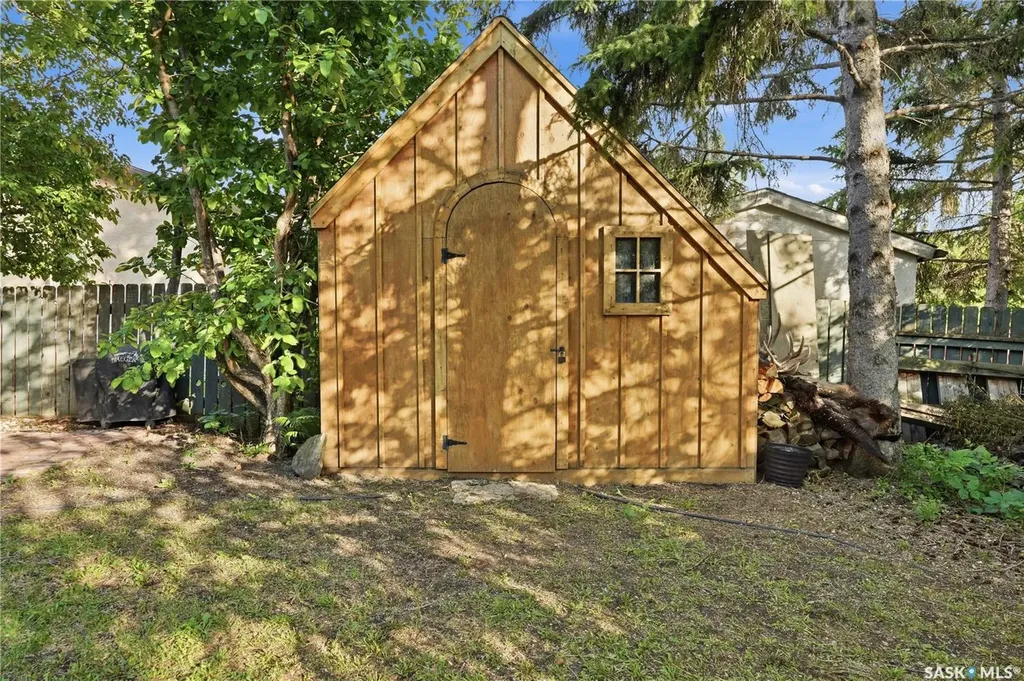 1122 Bayda Crescent Regina SK S4N 6Y6